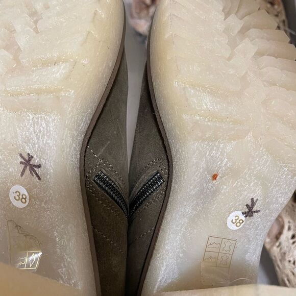 NWT Free People Suede James Chelsea Knee High Tall Brown Boots 
Size 38 US 8 - Picture 12 of 12